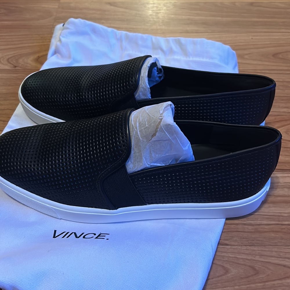 Vince Designer Shoes - Picture 2 of 4